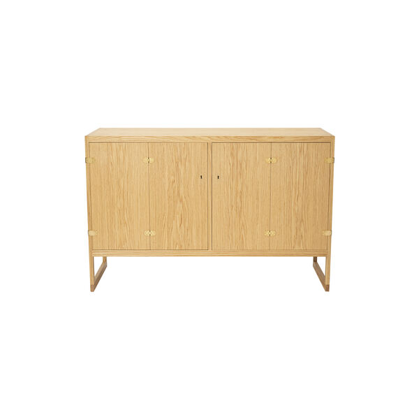 BM0057 Cabinet, oljad ek BM0057 Cabinet, oljad ek, Carl Hansen & Søn