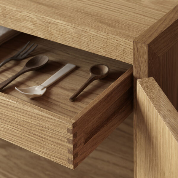 BM0057 Cabinet, oljad ek BM0057 Cabinet, oljad ek, Carl Hansen & Søn