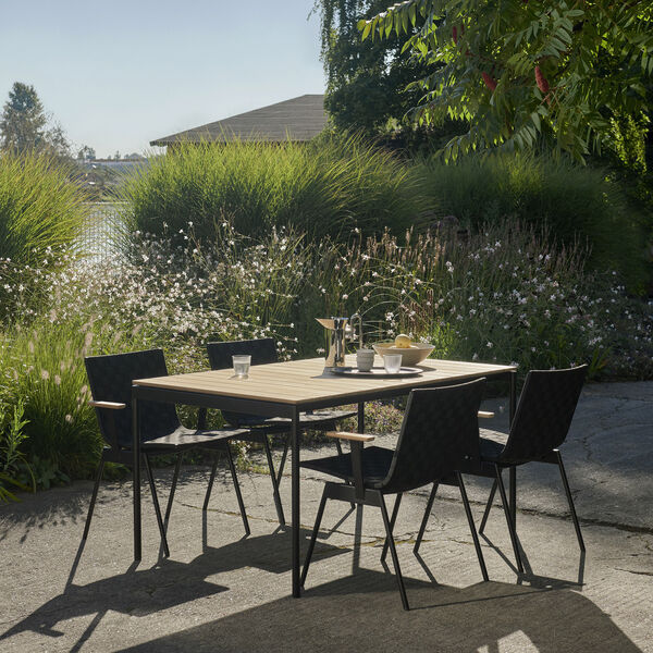 Ville AV25 Outdoor Dining Table, warm black Ville AV25 Outdoor Dining Table, warm black, &Tradition