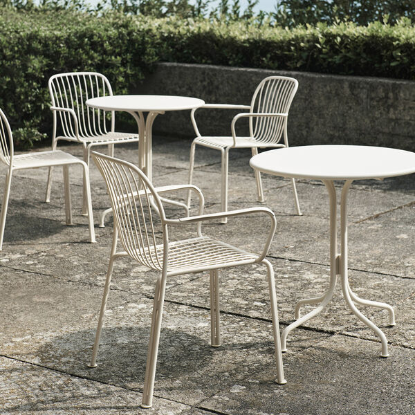 Thorvald SC96 Outdoor Café Table Round, ivory Thorvald SC96 Outdoor Café Table Round, ivory, &Tradition