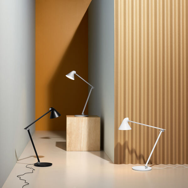 NJP bordslampa, vit, Louis Poulsen