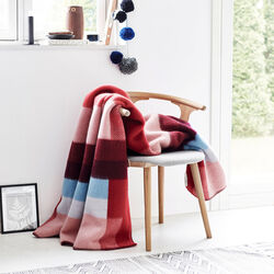 MIKKEL Throw, red, Røros Tweed
