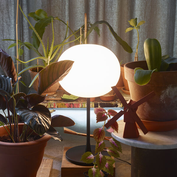 Glo-Ball T1 Table Lamp, black/opal, Flos