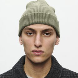 WWEddie Beanie, deep lichen green, Wood Wood