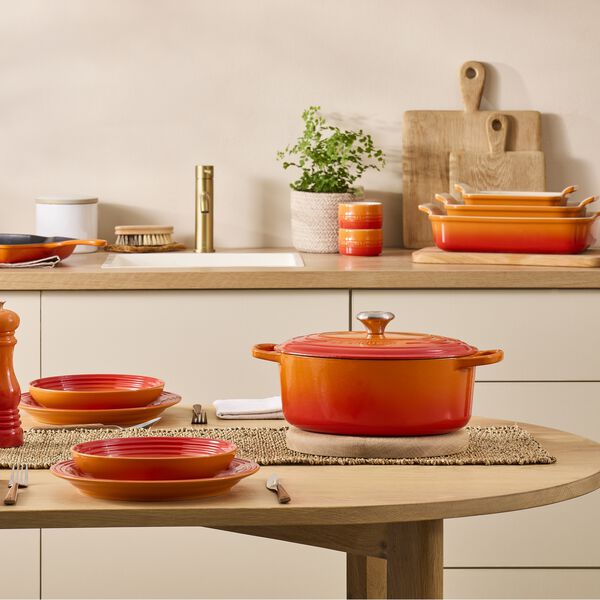 Signature gjutj&auml;rn oval gryta &Oslash; 31 cm, volcanic, Le Creuset