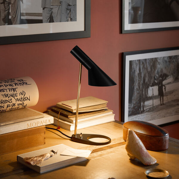 AJ Mini Bordslampa, brass/black, Louis Poulsen