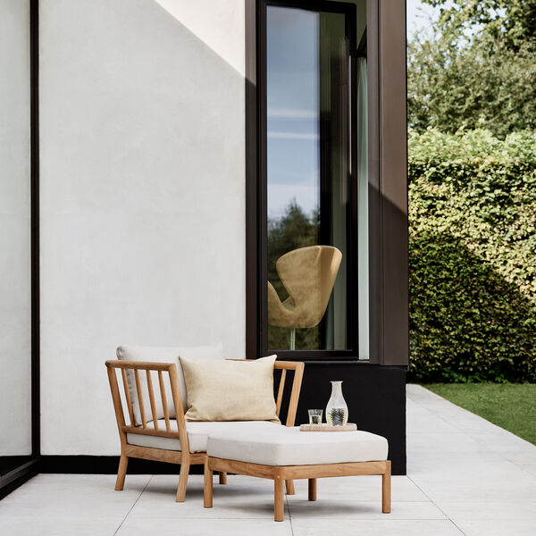 Tradition Lounge Chair, light sand, Fritz Hansen