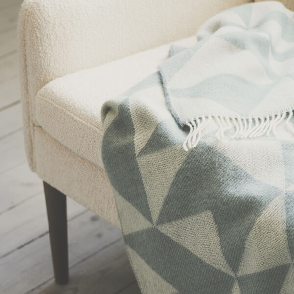 Twist a Twill Throw, 01179 maple green, Silkeborg Uldspinderi