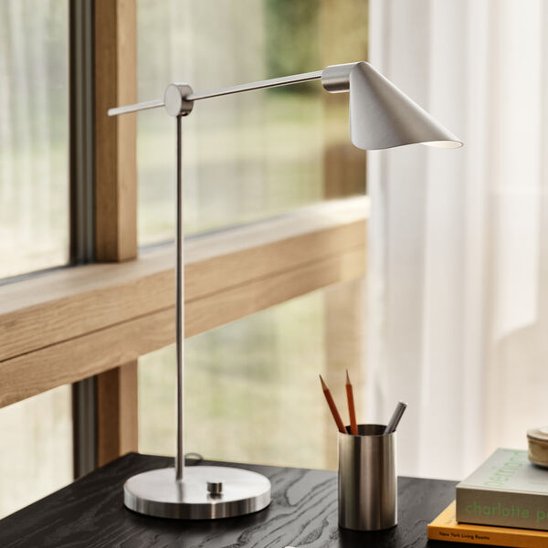MS021 Bordslampa, polished steel, Fritz Hansen