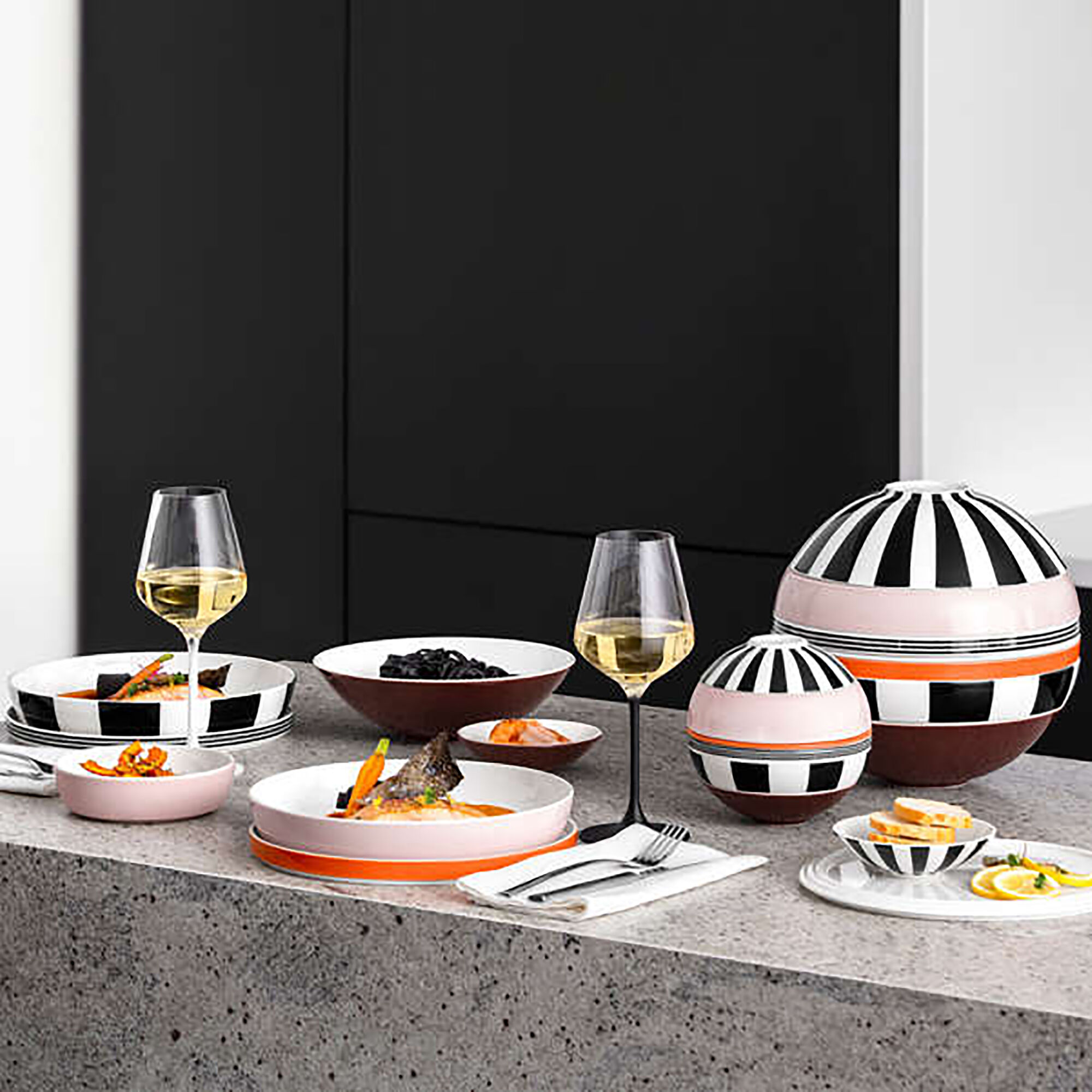 Köp Iconic La Boule 7-piece serving set | Villeroy & Boch