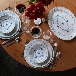 Blue Fluted Plain tallrik Ø 25 cm Blue Fluted Plain tallrik Ø 25 cm, Royal Copenhagen