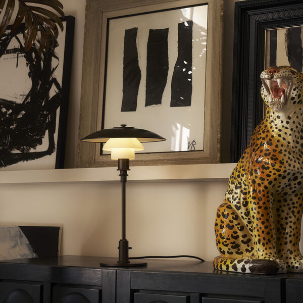 PH 3/2 bordslampa, aged brass/opal glass, Louis Poulsen