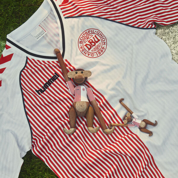 Apa x DBU 86 Away liten, Kay Bojesen Denmark