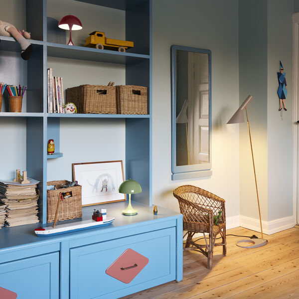 Panthella 160 Portable Bordslampa, opaque burgundy, Louis Poulsen