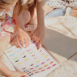 Glam Me Up Sticker Book, blush, Konges Sløjd