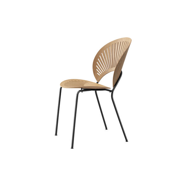 3398 Trinidad Chair, oiled oak/black, Fredericia Furniture