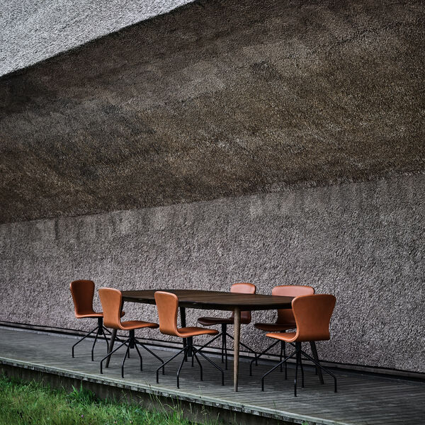 PLAY Armchair Swing, cognac, Bruunmunch Furniture