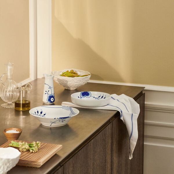 Blue Fluted Mega Deep Plate &Oslash; 21 cm, Royal Copenhagen