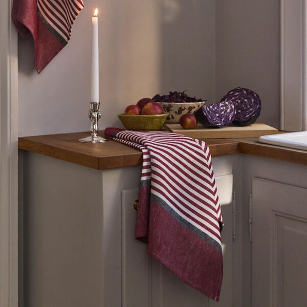 ABILD K&ouml;kshandduk, carmine red, Georg Jensen Damask
