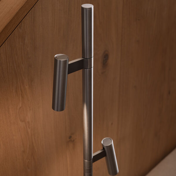 Makoto golvlampa, satin krom, Design For The People