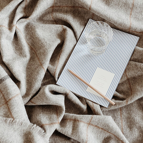 Square pl&auml;d, light green, ELVANG