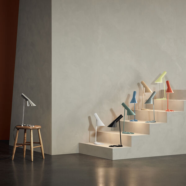 AJ bordslampa, black, Louis Poulsen