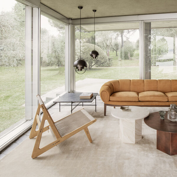 Epic salongbord, earthy red steel, GUBI