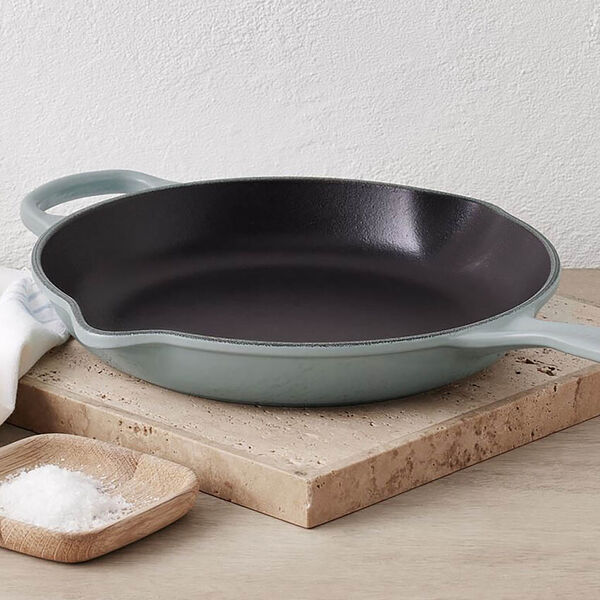 Signature gjutj&auml;rn stekpanna &Oslash; 23 cm, sea salt, Le Creuset