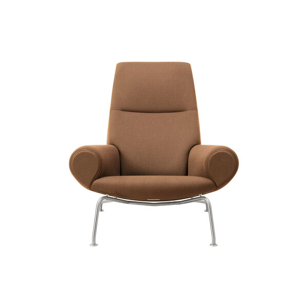 Wegner Queen Chair|  Nutshell | F&aring;t&ouml;lj + Qttoman, Fredericia Furniture