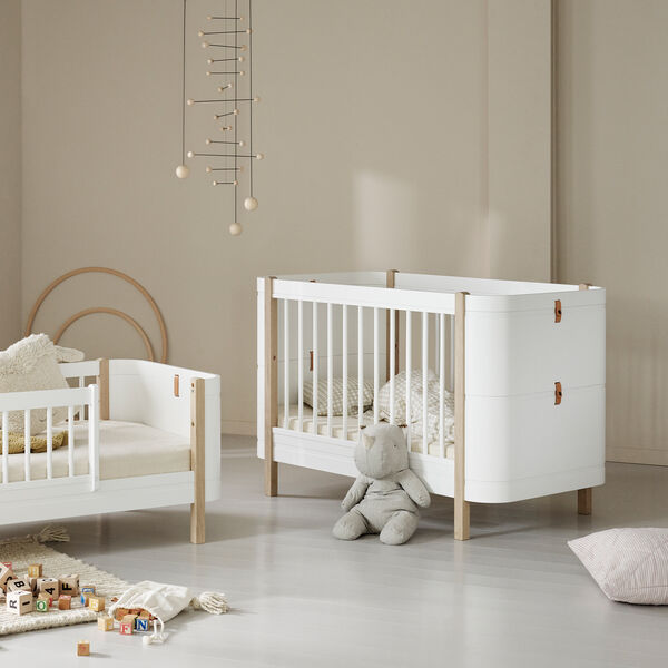 Wood Mini+ Cot Bed excl. Junior Kit 68x122 cm, white/oak, Oliver Furniture