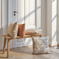 Biba pude, ochre, Compliments