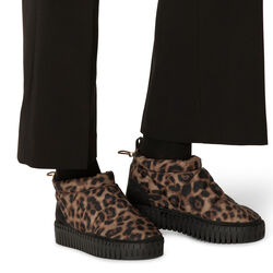 Tulip Low Padded Boot, brown panthera print black, Ilse Jacobsen Hornbæk