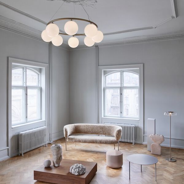 Miira 8 Circular Pendant, brass/opal, Nuura