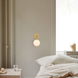 Apiales Wall Lamp, brushed brass/opal, Nuura