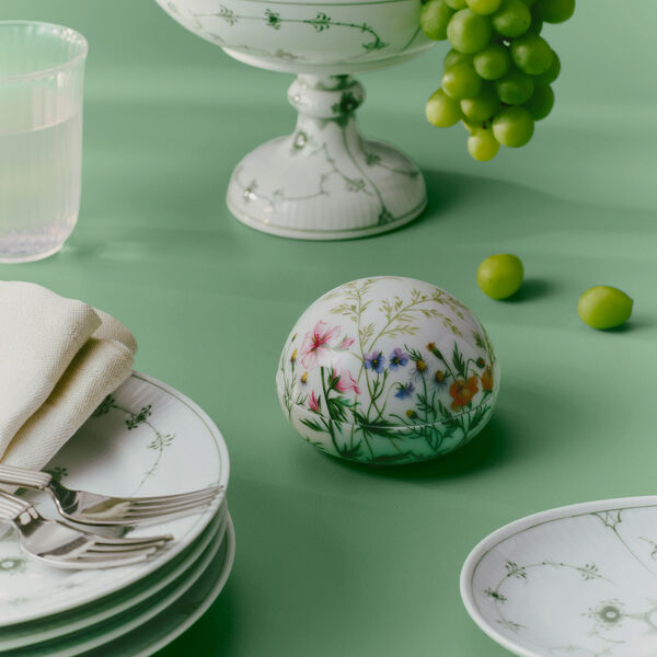 P&aring;sk 2026 Bonbonniere - Vildblommor, Royal Copenhagen