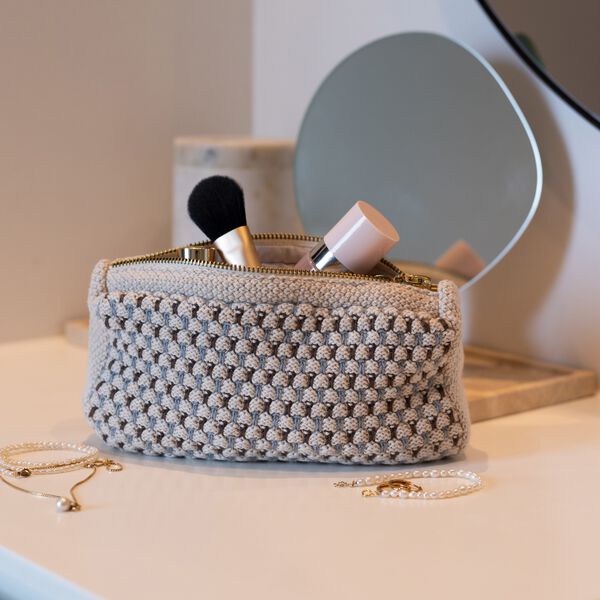 Stickad Clutch Multi, beige-blue-brown, By LOHN