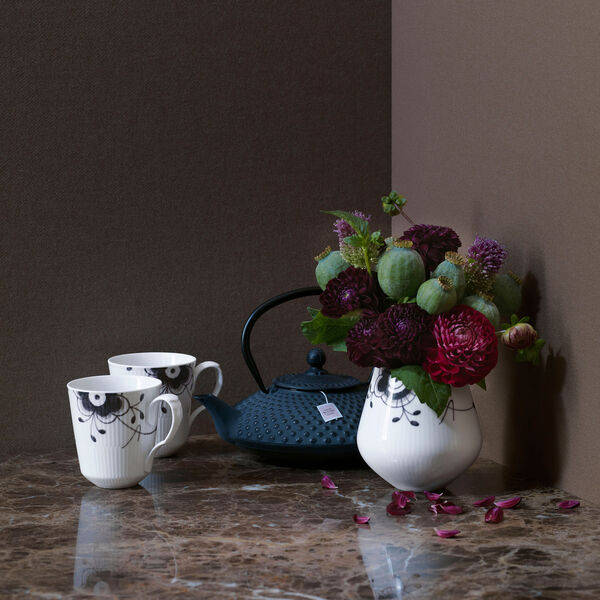 Black Fluted Mega mugg 38 cl, 2 st. Black Fluted Mega mugg 38 cl, 2 st., Royal Copenhagen