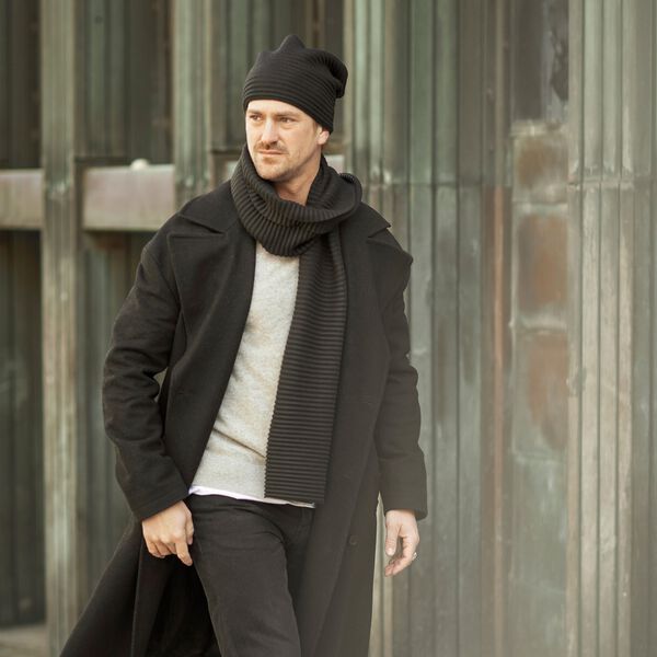 Pleece halsduk, svart, Design House Stockholm