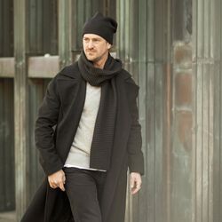 Pleece halsduk, svart Pleece halsduk, svart, Design House Stockholm