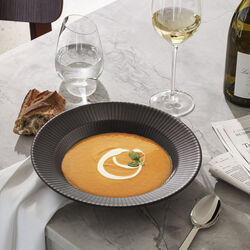 Legio Nova djup tallrik 25 cm, black, Eva Trio