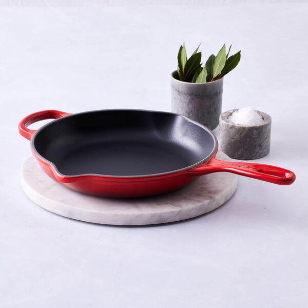 Signature gjutj&auml;rn stekpanna &Oslash; 23 cm, cerise, Le Creuset