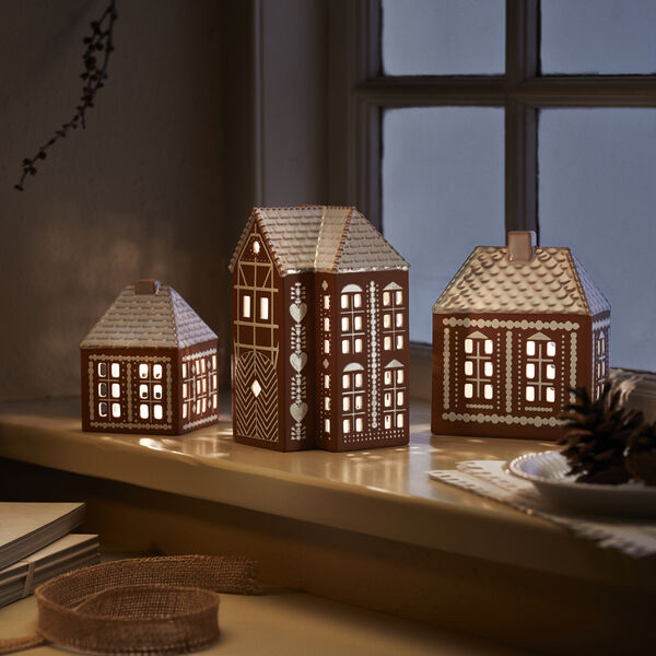 Gingerbread ljuslykta stor, brun, K&auml;hler