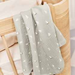 Mio Muslin Cloths, sailboats, Dear April