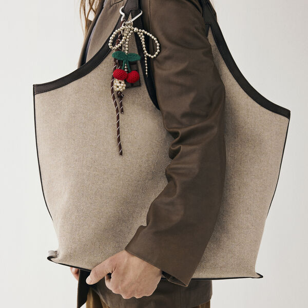 Day Choc Charm, chocolate plum, DAY ET