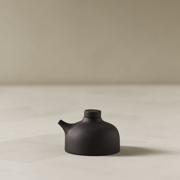 Sand Secrets Soy Pot, black clay, Design House Stockholm