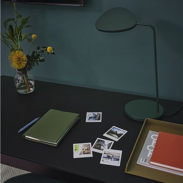 Leaf Table Lamp, dark green Leaf Table Lamp, dark green, Muuto