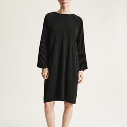 Yume kl&auml;nning med plisserad detalj, black, BITTE KAI RAND