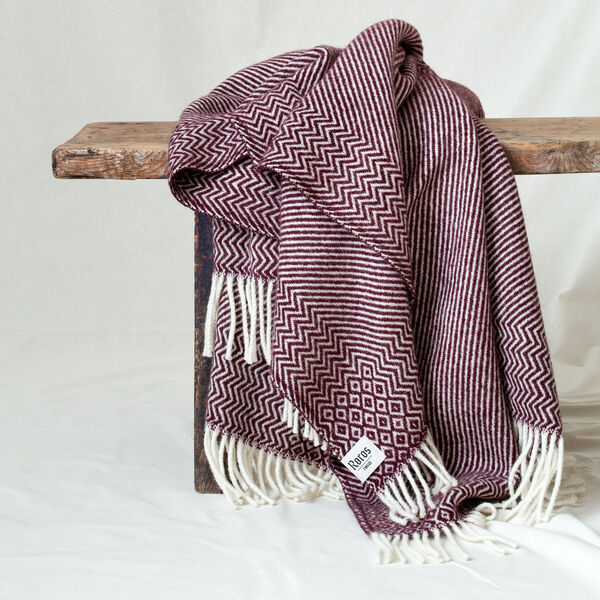 KATTEFOT Throw, burgundy, R&oslash;ros Tweed