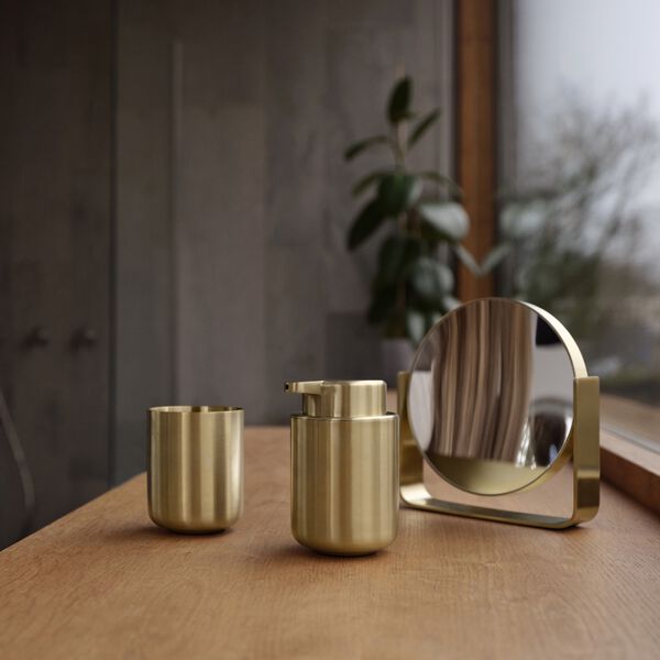 Ume tandborstmugg, brass Ume tandborstmugg, brass, Zone Denmark