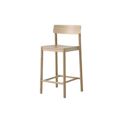Betty TK13 Counter Chair, lacquered oak/black Betty TK13 Counter Chair, lacquered oak/black, &Tradition